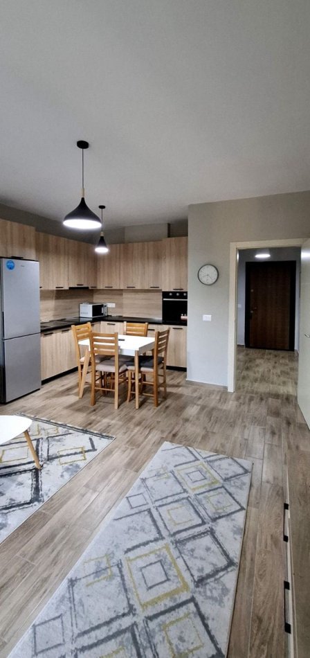 Tirane, jepet me qera apartament 1+1+Ballkon Kati 6, 78 m² 550 € (fusha e aviaciont)