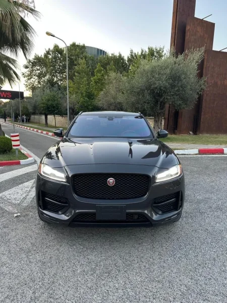 Tirane, shes SUV | Xhip Jaguar 2017 F-Pace AWD 4dr 2.0Diesel R-Sport Nafte, e zeze automatik Klima 158.000 km