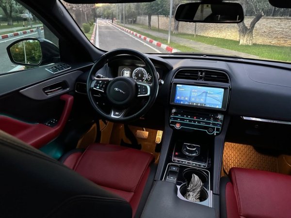 Tirane, shes SUV | Xhip Jaguar 2017 F-Pace AWD 4dr 2.0Diesel R-Sport Nafte, e zeze automatik Klima 158.000 km