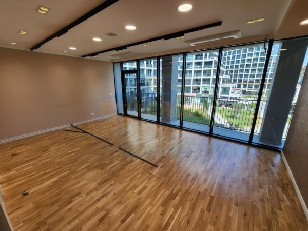 Tirane, jepet me qera zyre Kati 2, 127 m² 2.200 € 