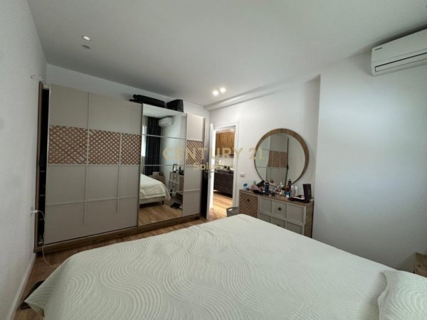 Tirane, jepet me qera apartament 1+1 Kati 3, 80 m² 600 € (Liqeni Thate)