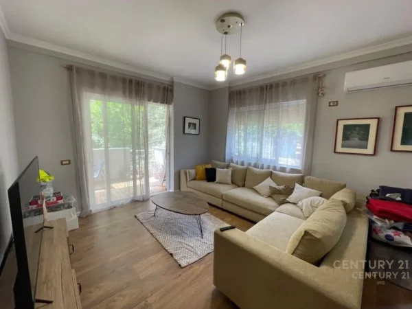 Tirane, jepet me qera apartament 2+1 Kati 2, 105 m² 650 € (Kodra e Diellit)