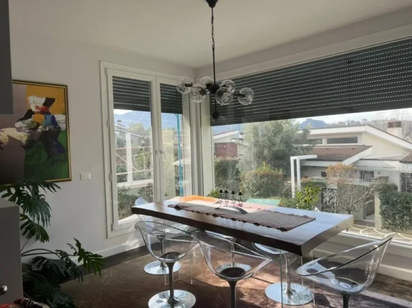 Tirane, jepet me qera Vile 3 Katshe Kati 0, 360 m² 3.500 € 