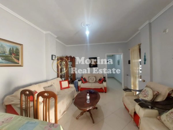 Tirane, jepet me qera shtepi 1+1 Kati 1, 55 m² 300 € (Porcelan)