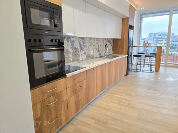 Tirane, jepet me qera apartament 2+1 Kati 5, 112 m² 1.200 € (Pazari i ri)