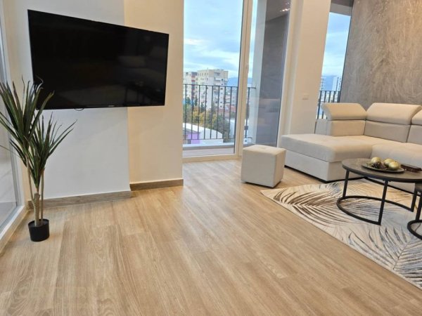 Tirane, jepet me qera apartament 2+1 Kati 5, 112 m² 1.200 € (Pazari i ri)