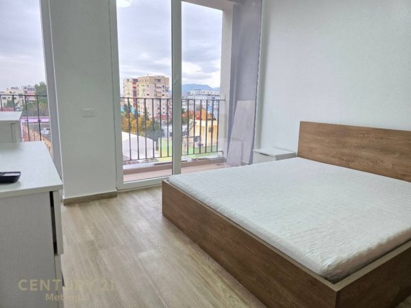 Tirane, jepet me qera apartament 2+1 Kati 5, 112 m² 1.200 € (Pazari i ri)