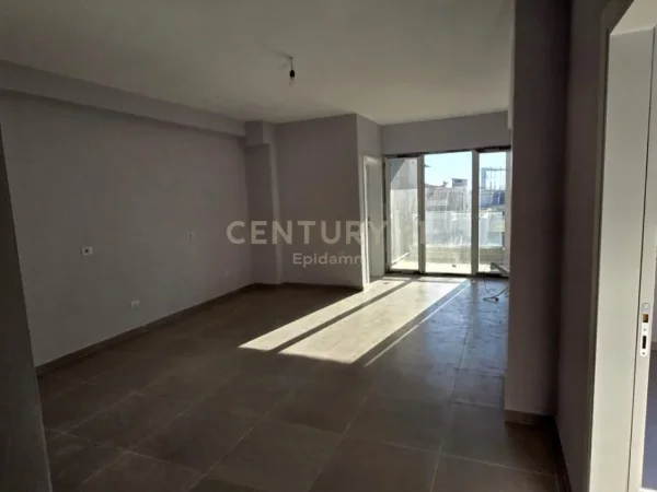 Durres, shes apartament 2+1 Kati 5, 80 m² 115.000 € (Golem)