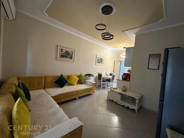 Tirane, shitet apartament 1+1 Kati 5, 75 m² 120.000 € (prane pallateve Çabej-Yzberish!)