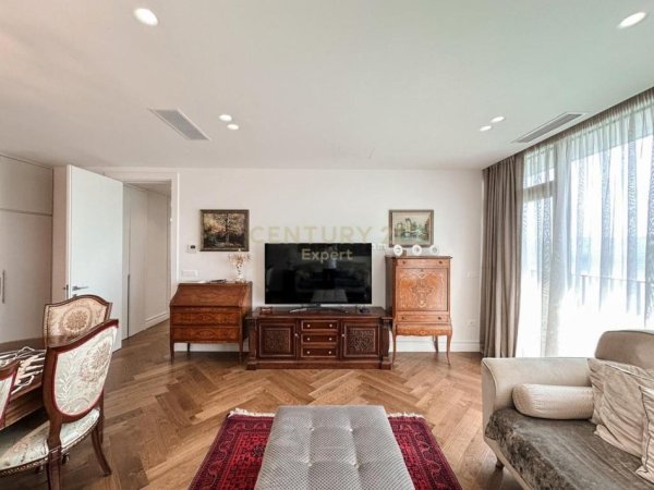Tirane, jepet me qera apartament 2+1 Kati 10, 114 m² 2.200 € (LAKE VIEW RESIDENCE)