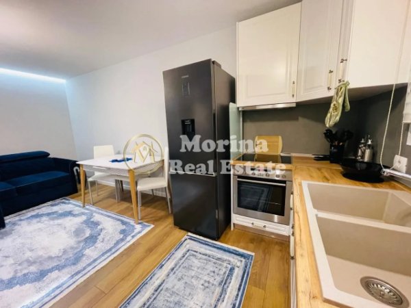 Tirane, jepet me qera apartament 2+1 Kati 2, 90 m² 700 € (Rruga e Elbasanit)