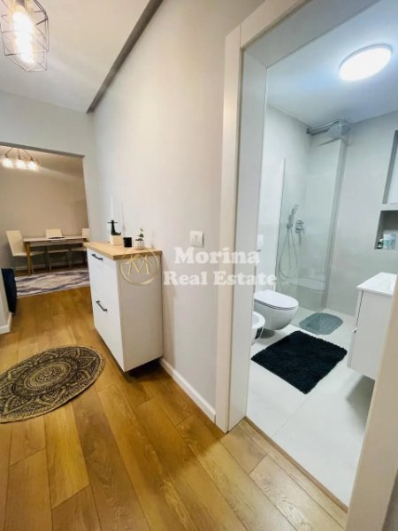 Tirane, jepet me qera apartament 2+1 Kati 2, 90 m² 700 € (Rruga e Elbasanit)