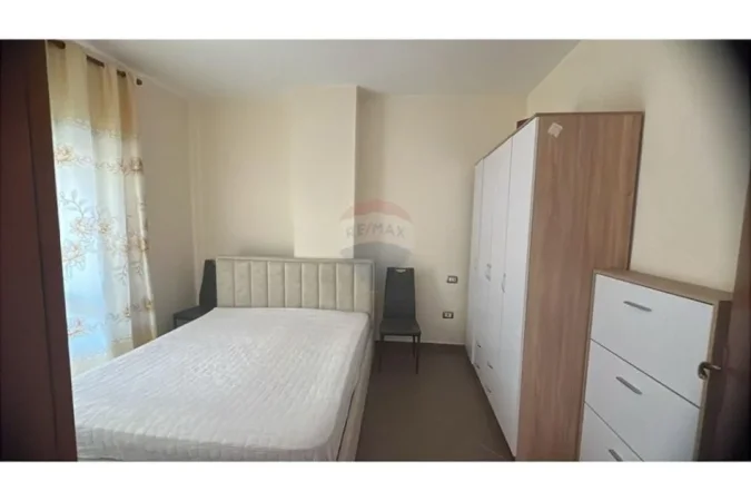 Tirane, jepet me qera apartament 2+1 , 58 m² 430 € (Astir)