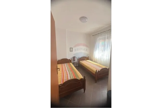Tirane, jepet me qera apartament 2+1 , 58 m² 430 € (Astir)