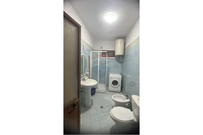 Tirane, jepet me qera apartament 2+1 , 58 m² 430 € (Astir)