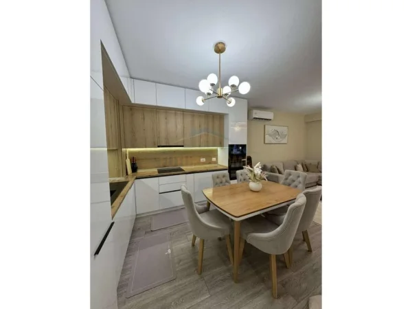 Qera, Apartament 2+1+2+Post Parkimi, Jordan Misja. UNA54916