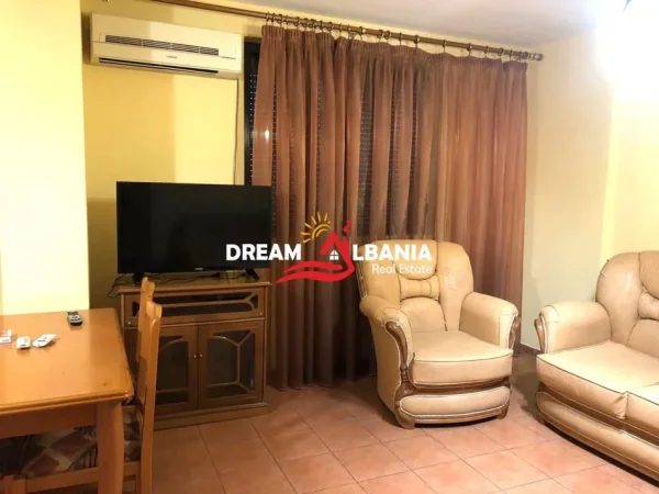 Tirane, jepet me qera apartament 1+1+Ballkon Kati 6, 70 m² 550 € (Te Ish-Parku rruga Vace Zela)