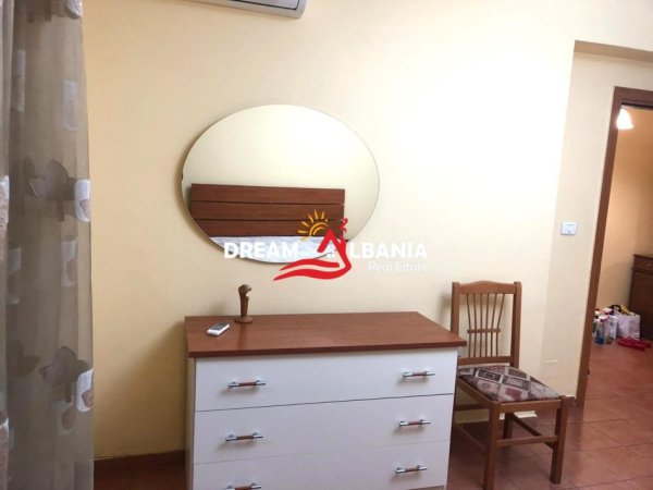 Tirane, jepet me qera apartament 1+1+Ballkon Kati 6, 70 m² 550 € (Te Ish-Parku rruga Vace Zela)