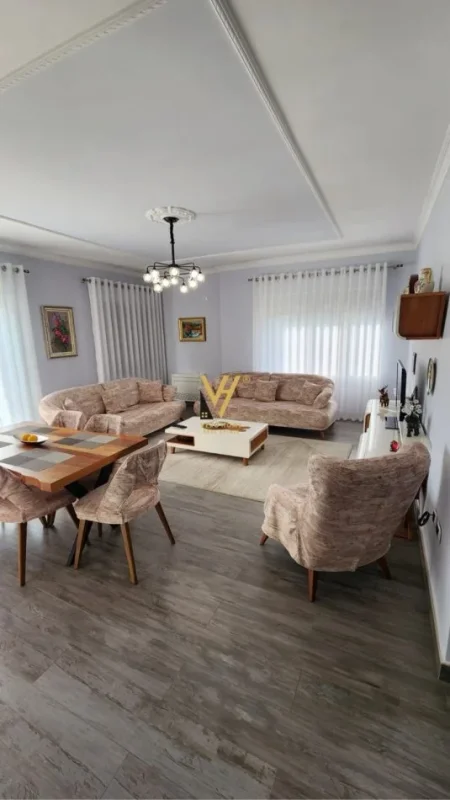 Tirane, jepet me qera apartament 3+1+Ballkon Kati 6, 130 m² 1.500 € (KOPESHTI ZOLOGJIK)