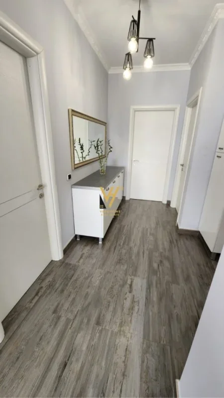 Tirane, jepet me qera apartament 3+1+Ballkon Kati 6, 130 m² 1.500 € (KOPESHTI ZOLOGJIK)