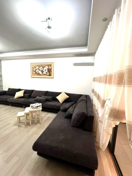 Tirane, jepet me qera apartament 2+1 Kati 5, 100 m² 500 € ( JEPET ME QERA SUPER APARTAMENT 2+1+2 TUALETE NE ASTIR AFER BAR OSLO)