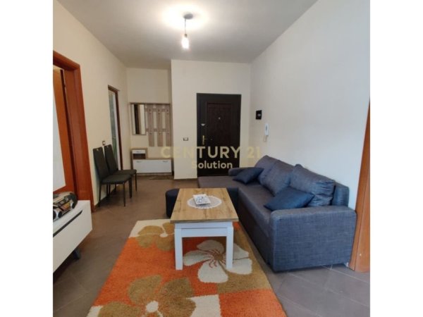 Tirane, jepet me qera apartament 2+1 Kati 5, 67 m² 430 € (Rr.Foto Xhavella)