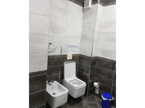 Durres, shitet apartament 1+1+Aneks+Ballkon Kati 1, 86 m² 218.025 € (Golem)