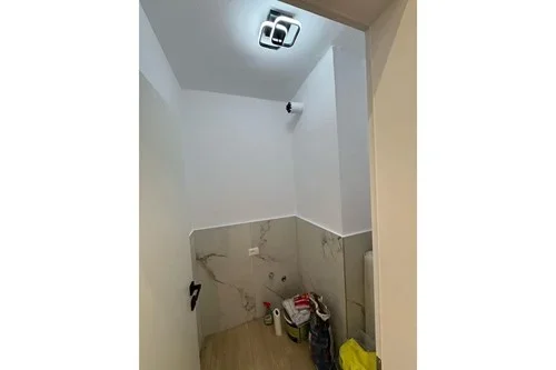 Tirane, shitet apartament 2+1 Kati 2, 93 m² 245.000 € (Rruga Myslym Shyri)