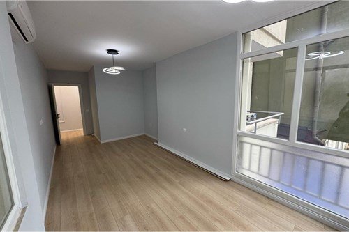 Tirane, shitet apartament 2+1 Kati 2, 93 m² 245.000 € (Rruga Myslym Shyri)