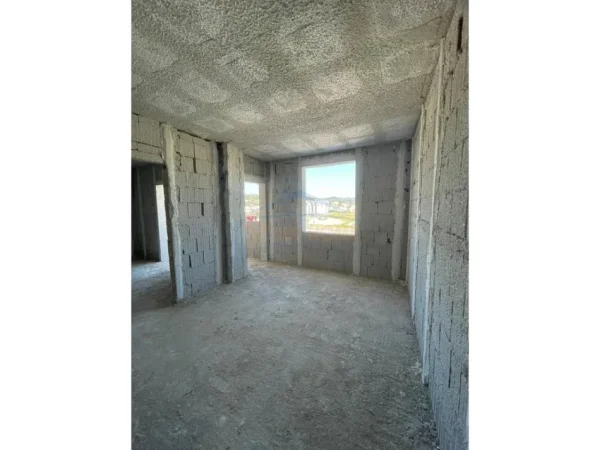 Golem, shitet apartament 1+1 Kati 5, 68 m² 74.910 € (Golem)