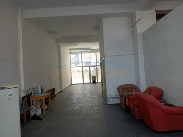 Tirane, shitet ambjent biznesi Kati 0, 145 m² 310.000 € (Hotel Marinaj, Astir, Tirane)