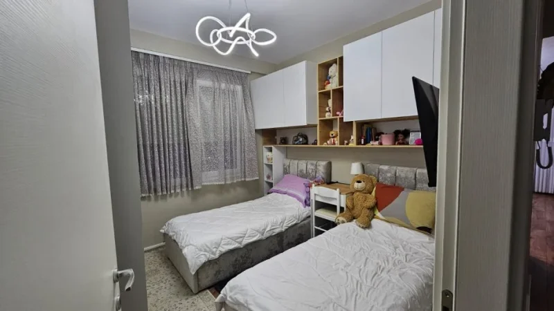 Tirane, jap me qera apartament 2+1+Aneks , 80 m² 600 € 