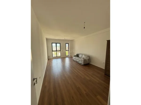 Tirane, shitet apartament 2+1 Kati 4, 95 m² 190.500 € (Farmacia 10)