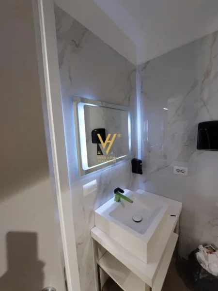 Tirane, jepet me qera zyre Kati 2, 370 m² 6.600 € (RRUGA E KOSOVARVE)