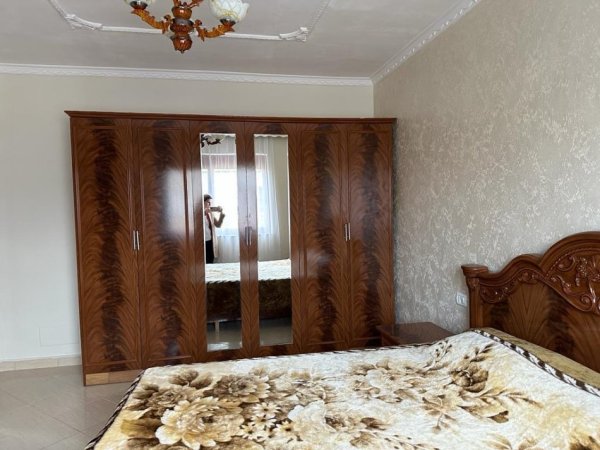 Tirane, jepet me qera apartament 1+1+Aneks Kati 5, 67 m² 400 € (Rruga Bardhyl)