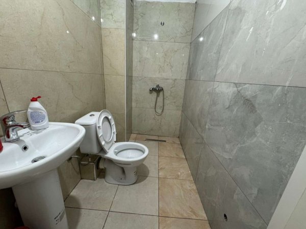 Tirane, shitet apartament 1+1 Kati 3, 44 m² 68.000 € (ASTIR)