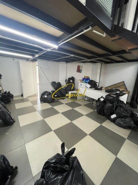 Tirane, jepet me qera dyqan Kati 0, 100 m² 1.200 € (ASTIR)