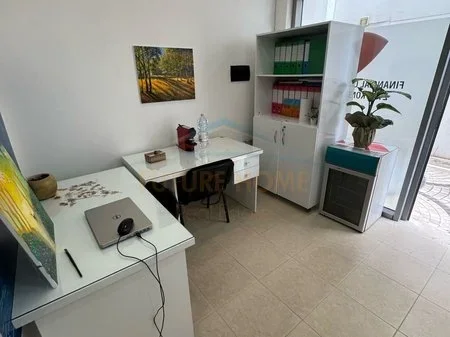Tirane, shitet ambjent biznesi Kati 0, 37 m² 14.000.000 € 