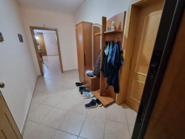 Tirane, jepet me qera apartament 3+1+BLK Kati 3, 122 m² 700 Euro