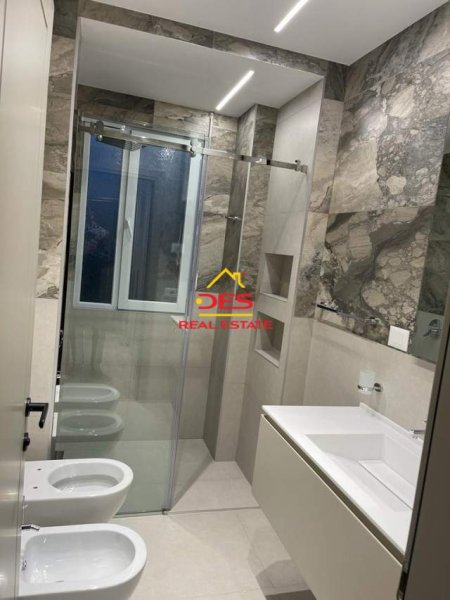 Vlore, shitet apartament 2+1+BLK Kati 3, 82 m² 140.000 Euro (Rruga Sazani,Vlore)