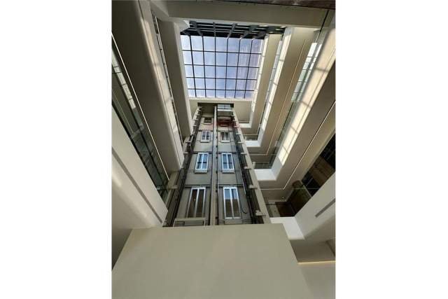 Tirane, jepet me qera ambjent biznesi Kati 0, 6.840 m² 30.000 Euro (Autostrada Tirane-Durres)