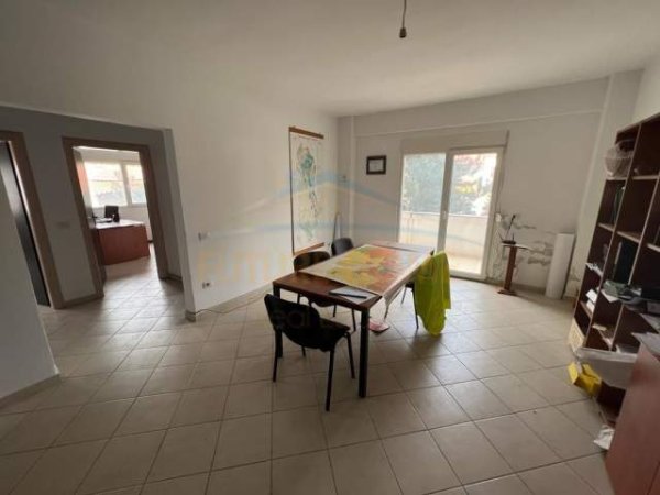 Devoll, shitet apartament 2+1+BLK Kati 2, 90 m² 36.000 Euro (Pedonale, Bilisht)