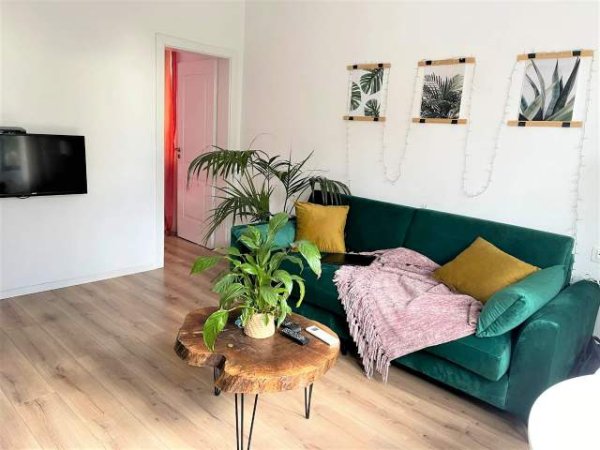 jepet me qera apartament Kati 2, 50 m² 400 Euro (Rr Siri Kodra)