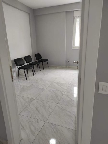 Tirane, jepet me qera apartament 1+1+BLK Kati 7, 68 m² 400 Euro