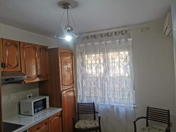 Tirane, ofert 2+1 Kati 2, 70 m² 450 Euro