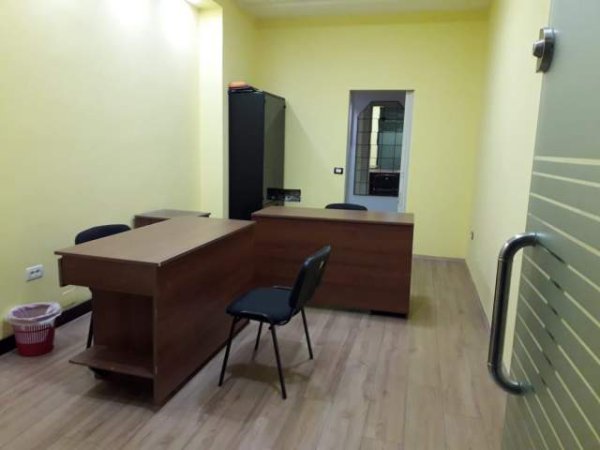 Tirane, jepet me qera 25.000 Leke (Bul Gjergj Fishta)