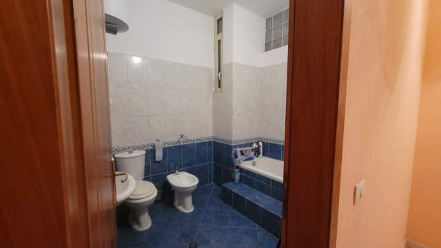 Durres, shitet apartament 2+1 Kati 5, 129 m² 110.000 Euro (Lgj.5, Afer kopshtit Sotir Noka)