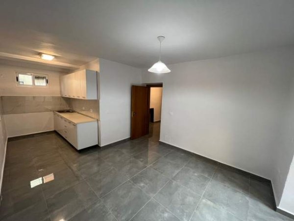 Tirane, jepet me qera apartament 1+1+BLK Kati 3, 60 m² 400 euro (Ndre Mjeda)