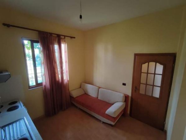 Tirane, jepet me qera shtepi 1+1+BLK Kati 1, 50 m² 30.000 Leke (Pjeter Budi)