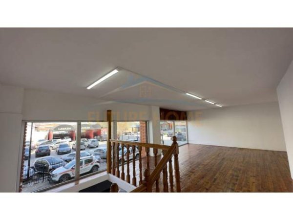 Tirane, jepet me qera ambjent biznesi Kati 0, 80 m² 700 Euro (Rruga e Kavajes)